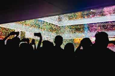 silhouette of crowd people